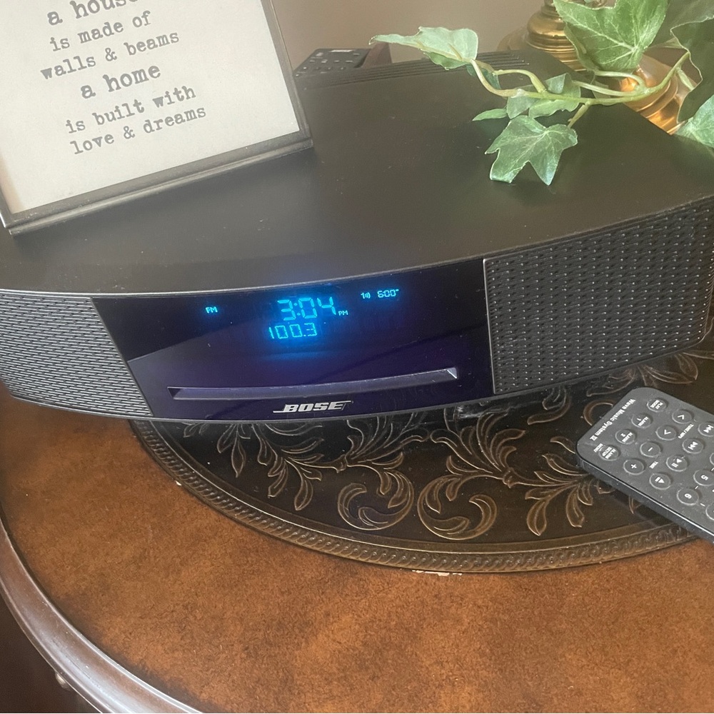 Bose Black Wave Music System CD with Remote